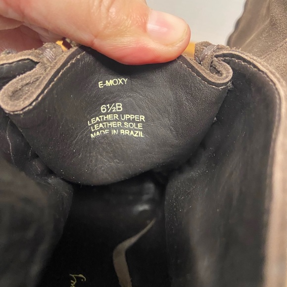 Elizabeth & James MOXY Brown Suede Heeled Ankle Booties - Picture 9 of 10